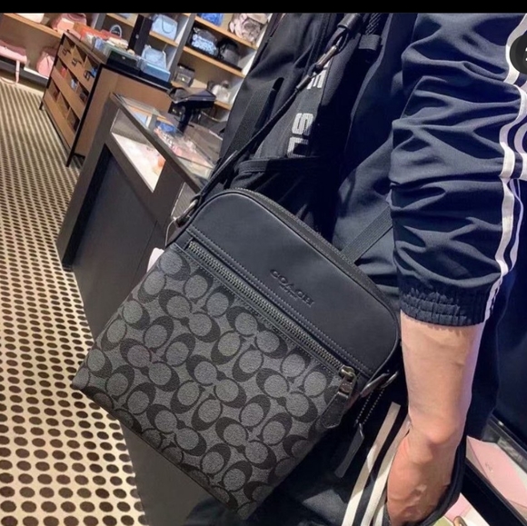 Coach Houston Flight Bag In Signature Canvas Gunmetal/Charcoal/Black - Picture 3 of 3